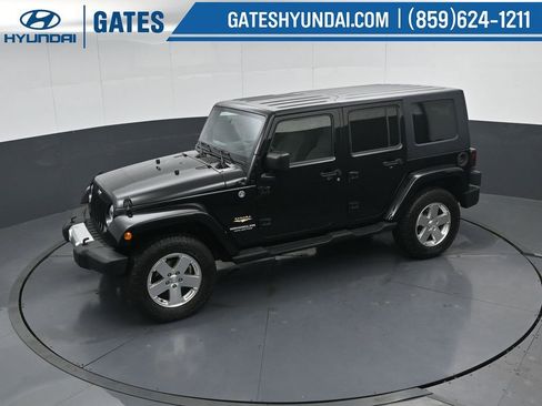 Used 2009 Jeep Wrangler Unlimited Sahara AWD/4WD image 43