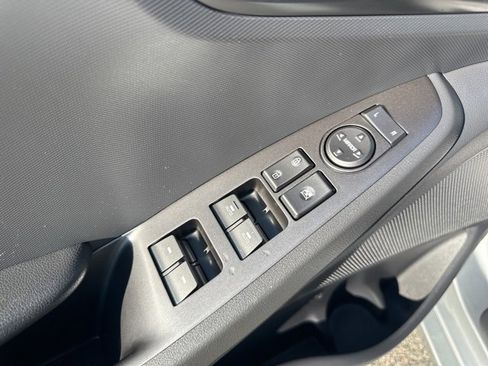 Used 2022 Hyundai Ioniq SEL image 15