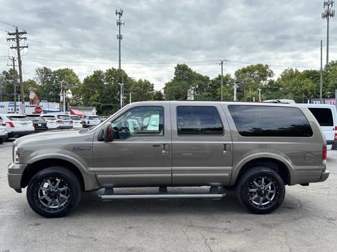 Used 2005 Ford Excursion Limited image 5