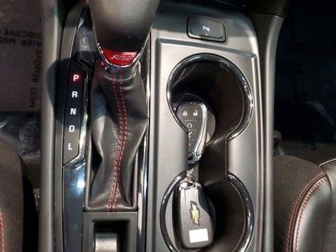 Used 2022 Chevrolet Equinox RS w/ RS Leather Package image 25