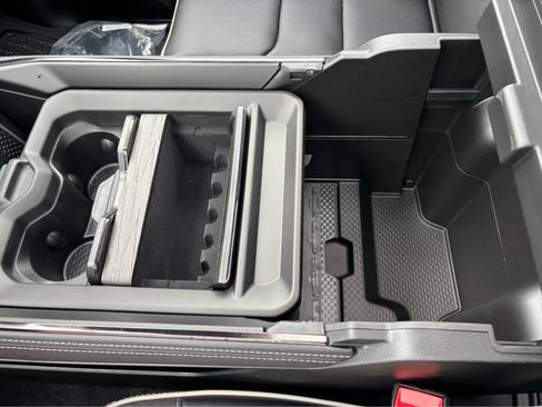 New 2026 RAM 1500 Limited w/ Body Color Bumper Group image 30