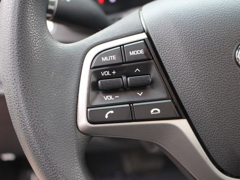 Used 2018 Hyundai Accent SE image 17