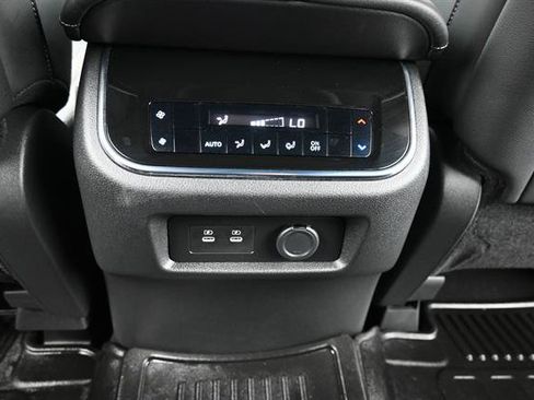 Used 2026 Nissan Armada SL w/ Captain's Chari Seat Package RWD image 15