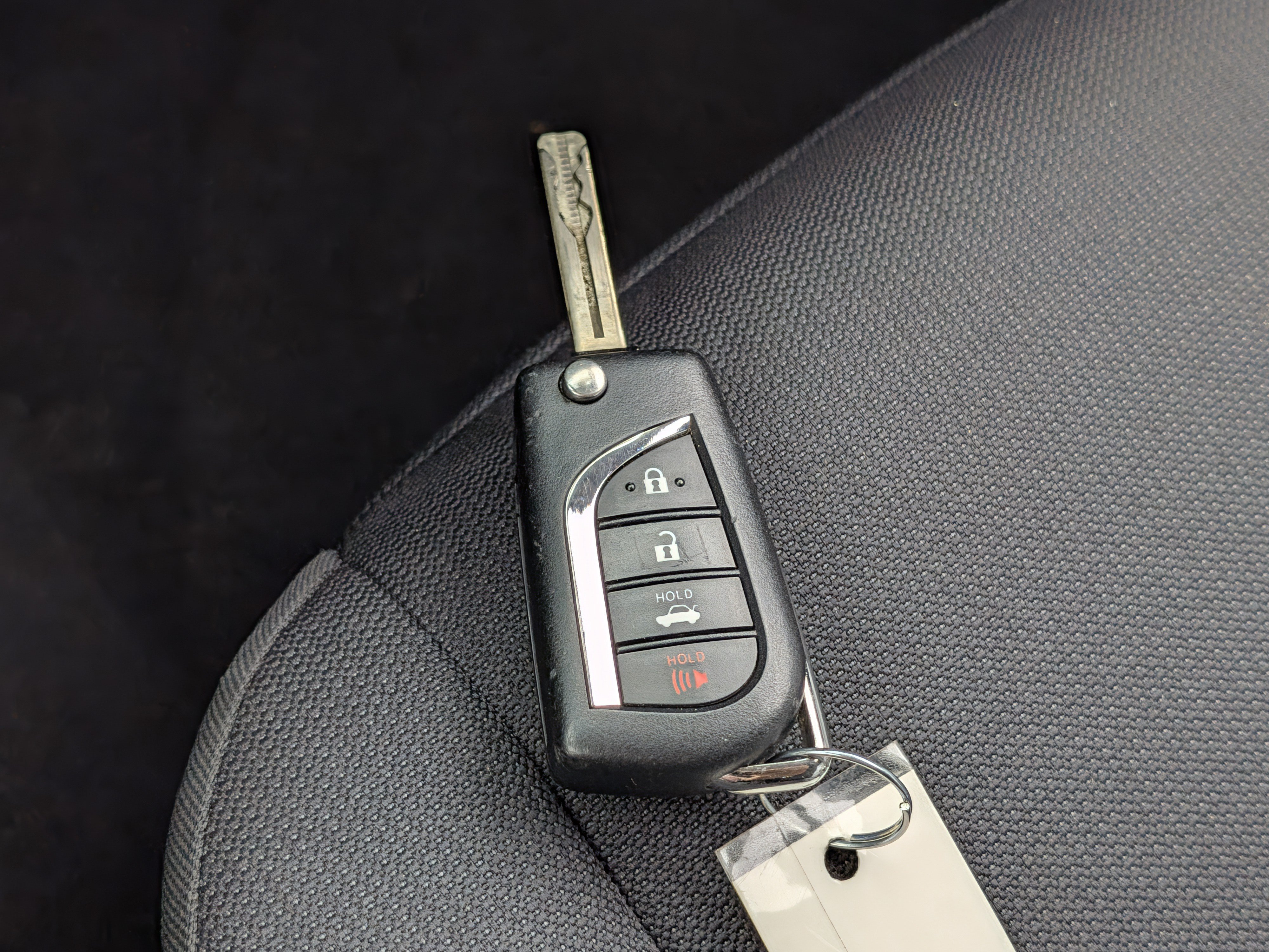 Certified 2025 Toyota Corolla LE FWD image 33