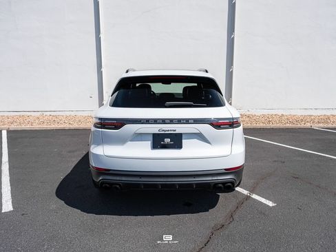 Used 2023 Porsche Cayenne Platinum Edition AWD/4WD image 35