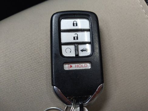 Used 2018 Honda Civic EX-T image 32