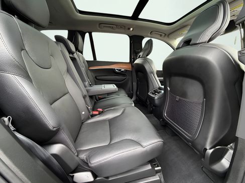 Used 2022 Volvo XC90 T6 Momentum w/ Advanced Package AWD/4WD image 27