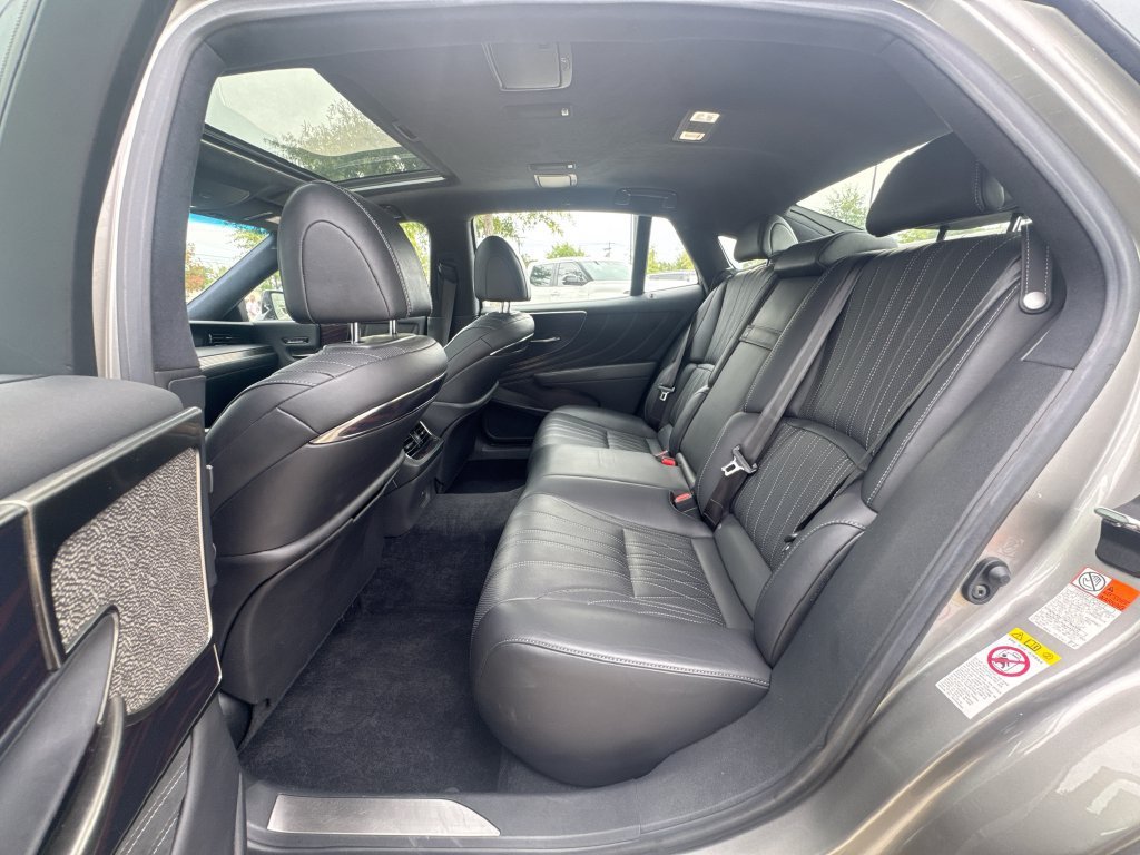 Used 2018 Lexus LS 500 w/ Interior Upgrade Package RWD image 30