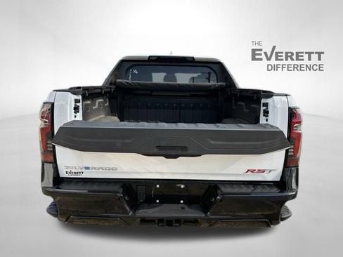 New 2024 Chevrolet Silverado EV RST AWD/4WD image 10