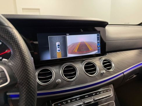 Used 2017 Mercedes-Benz E 300 4MATIC image 82