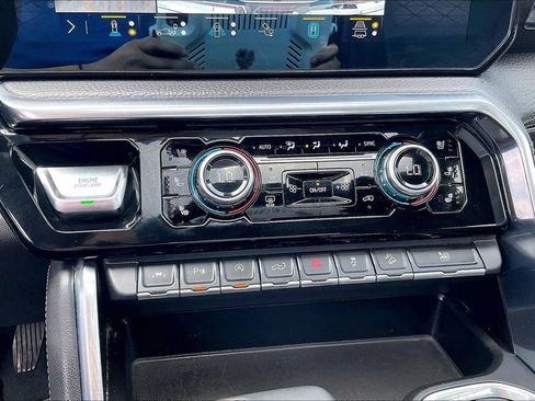 Used 2023 GMC Sierra 1500 Denali w/ Denali Reserve Package AWD/4WD image 33