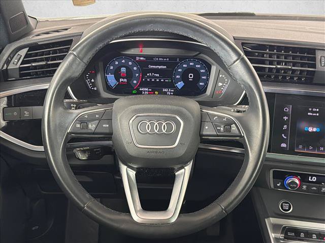 Used 2024 Audi Q3 2.0T Premium AWD/4WD image 24