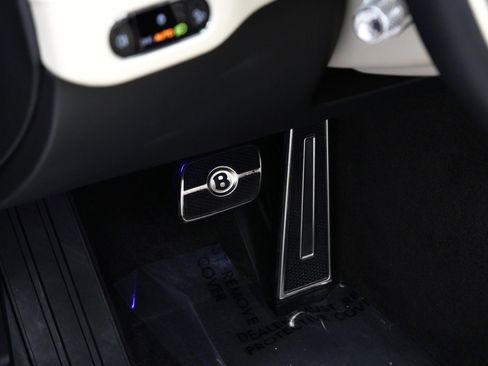 Used 2022 Bentley Continental GT AWD/4WD image 35