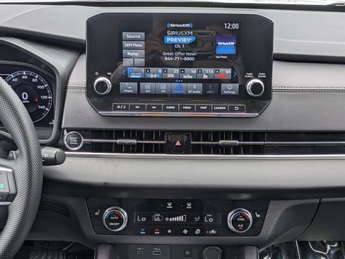 Used 2024 Mitsubishi Outlander SEL FWD image 18