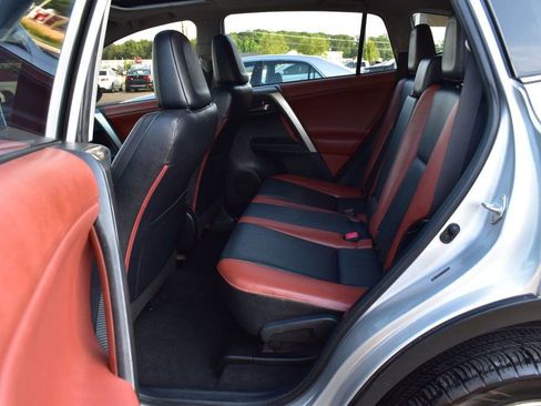 Used 2013 Toyota RAV4 Limited image 19
