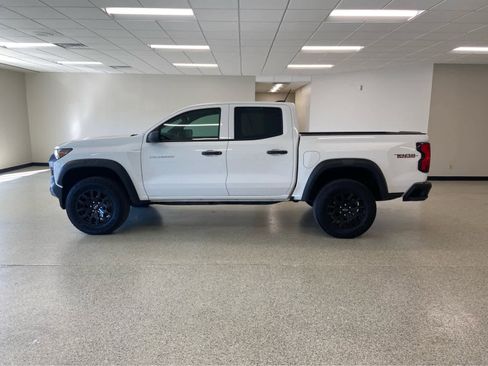 Used 2024 Chevrolet Colorado Trail Boss image 11