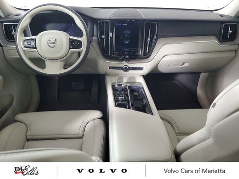 Used 2023 Volvo XC60 B5 Ultimate w/ Protection Package Premier image 16