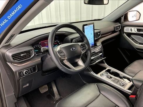 Used 2023 Ford Explorer Limited w/ Limited Technology Package AWD/4WD image 17
