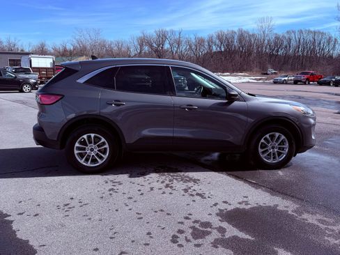Used 2022 Ford Escape SE w/ Convenience Package AWD/4WD image 7