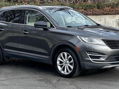 Used 2018 Lincoln MKC Select w/ Select Plus Package AWD/4WD image 7