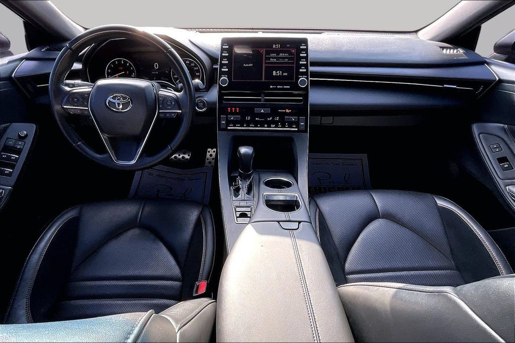 Used 2019 Toyota Avalon XSE FWD image 16