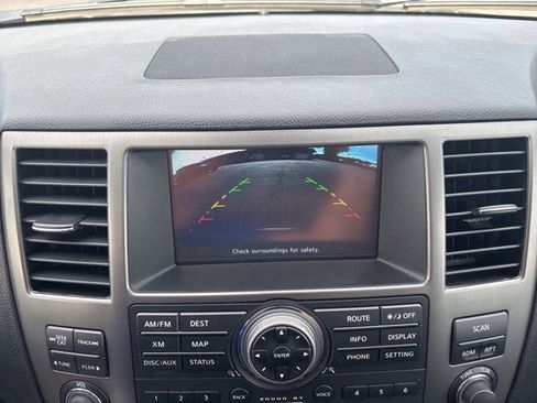Used 2015 Nissan Armada Platinum w/ 2nd Row Captain Seat Package AWD/4WD image 2