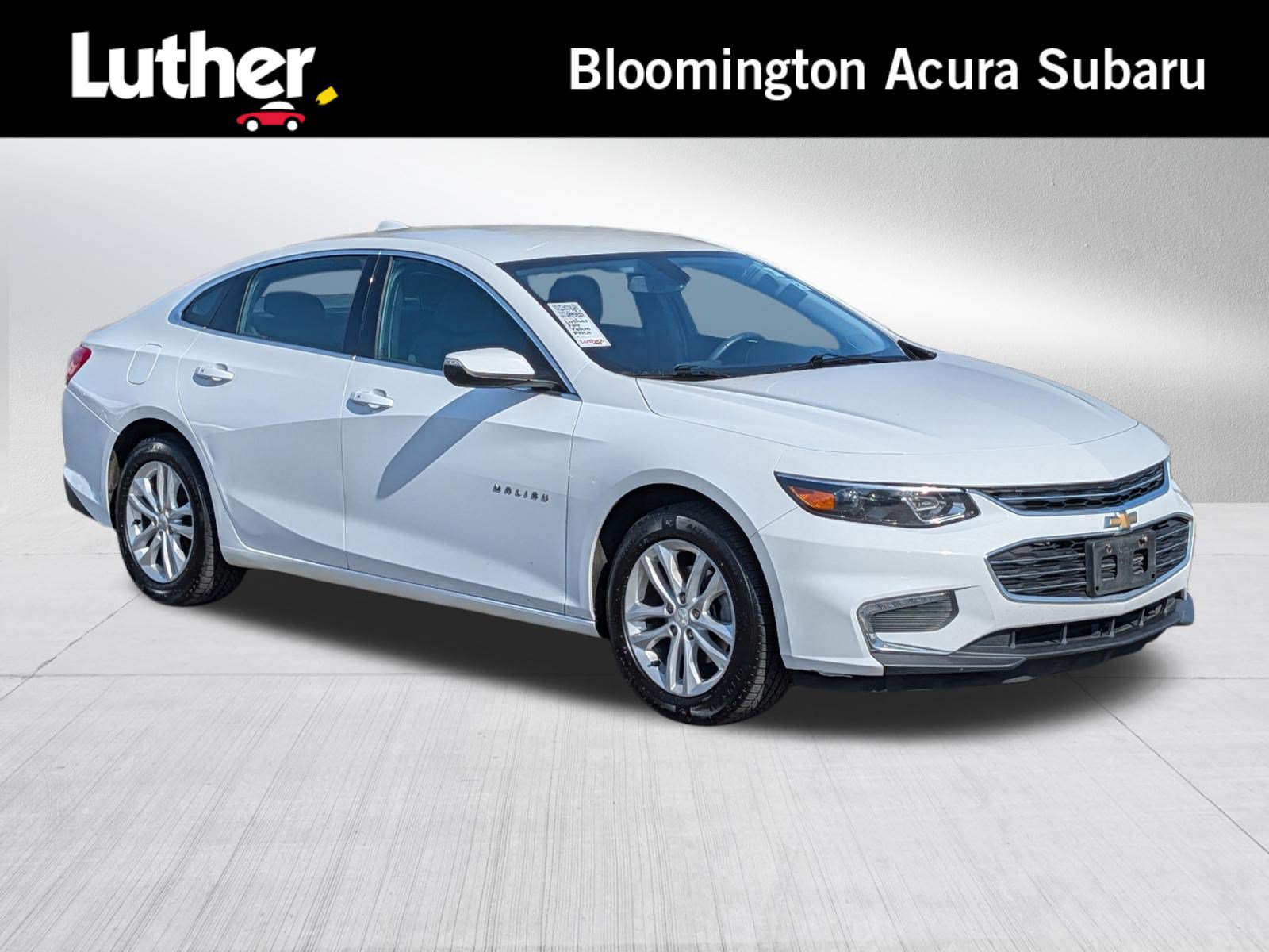 Used 2017 Chevrolet Malibu LT FWD image 1