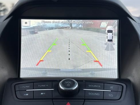 Used 2019 Ford Escape SEL image 5