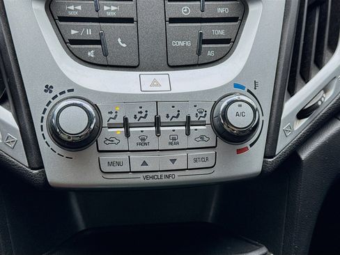 Used 2017 GMC Terrain SLE image 12