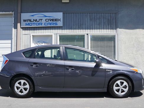 Used 2013 Toyota Prius Three FWD image 22