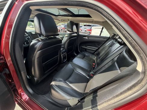 Used 2016 Chrysler 300 Limited w/ Driver Convenience Group AWD/4WD image 10