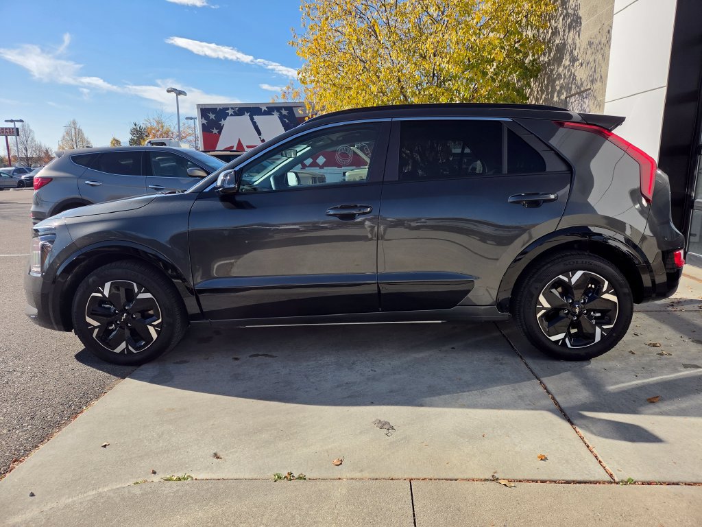 Certified 2026 Kia Niro Wind w/ Wind Preserve Package FWD image 7