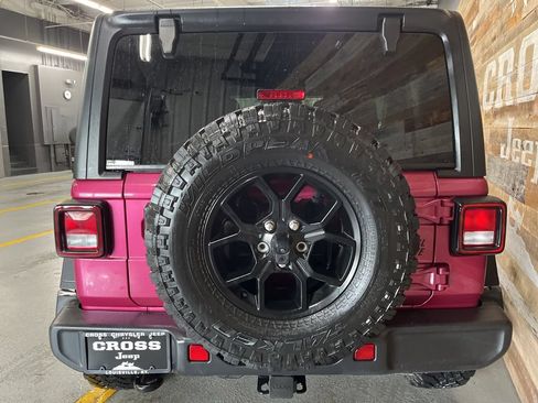Used 2024 Jeep Wrangler Unlimited Sport AWD/4WD image 25