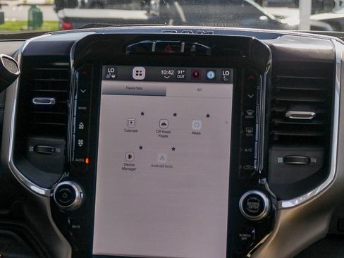 Used 2024 RAM 2500 Laramie image 13