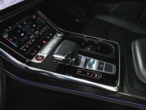 Used 2024 Audi SQ7 Prestige w/ Prestige Package AWD/4WD image 40