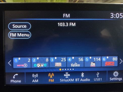 Used 2022 Nissan Sentra SV w/ Trunk Package image 25