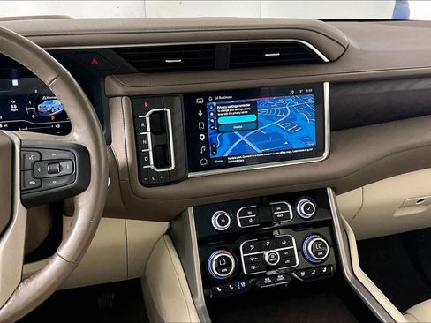 Certified 2022 GMC Yukon XL Denali image 7
