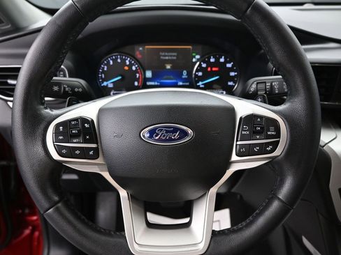 Used 2020 Ford Explorer XLT w/ Equipment Group 202A image 14