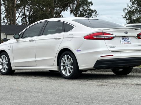 Used 2019 Ford Fusion Energi Titanium image 3