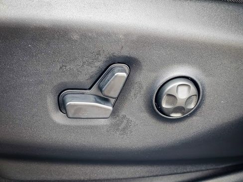 New 2026 Chrysler Pacifica Select image 15