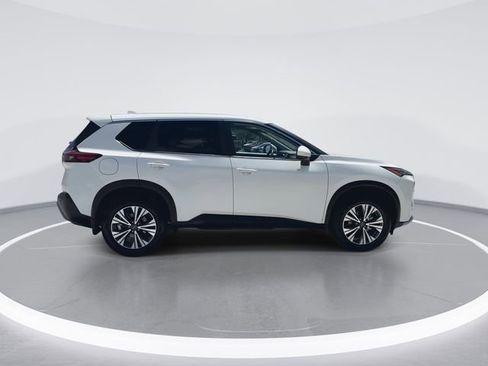 Used 2023 Nissan Rogue SV FWD image 9