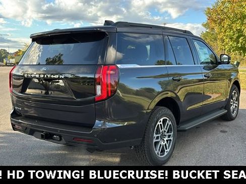 New 2025 Ford Expedition Active image 30
