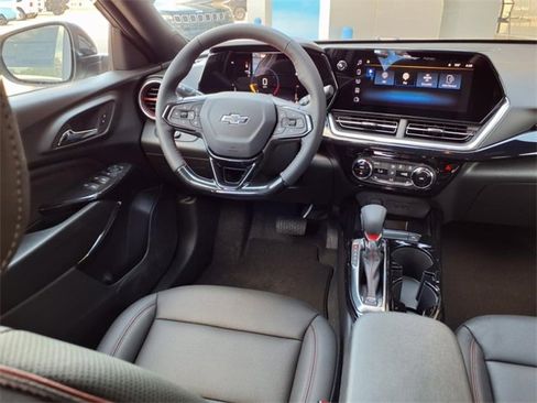 New 2025 Chevrolet Trax RS w/ Driver Confidence Package image 4