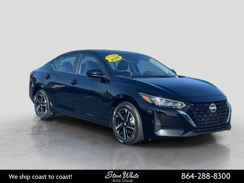 Used 2025 Nissan Sentra SV FWD image 1