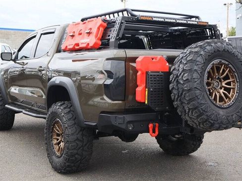 Used 2024 Chevrolet Colorado ZR2 w/ Safety Package AWD/4WD image 3