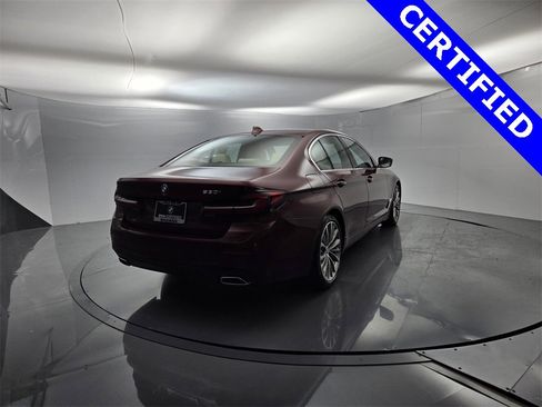 Certified 2023 BMW 530i w/ Premium Package image 10