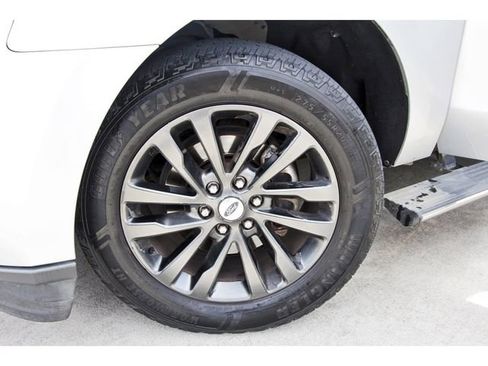 Used 2019 Ford Expedition Max Limited AWD/4WD image 31
