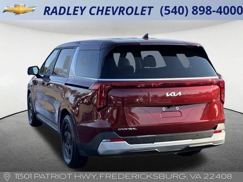 Used 2025 Kia Carnival image 14