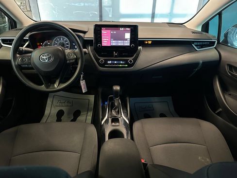Used 2022 Toyota Corolla LE FWD image 9