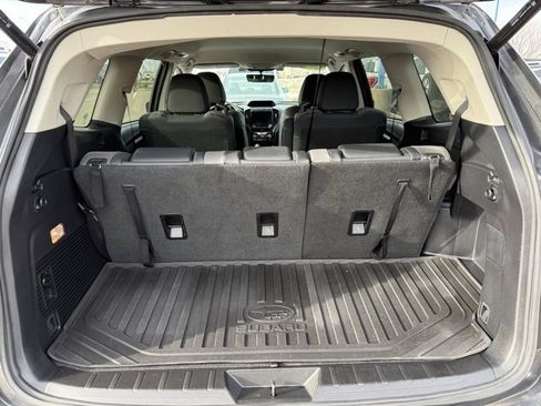 Used 2022 Subaru Ascent Onyx Edition image 9